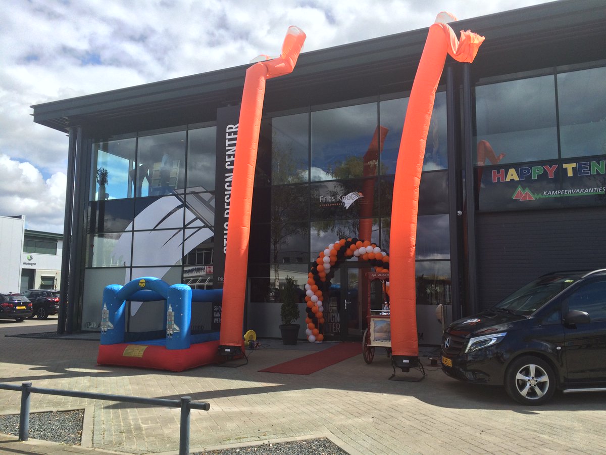 Frits_Kool_'s tweet photo. De open dag van het #StucDesignCenter is in volle gang! Nieuwsgierig? Kom dan gerust nog even langs voor 5 uur! https://t.co/3RQsVOJ5El