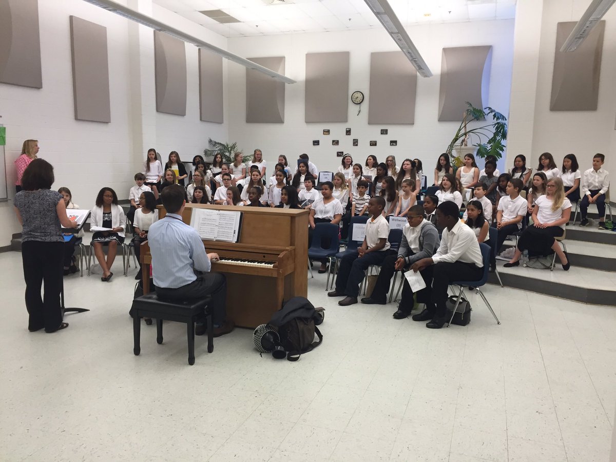 shanejensen78's tweet photo. BCPS All County Choral &amp; Recorder rehearsal!! @KStewart_1906 @BCPSMusic @DrPenK https://t.co/wu0Mp4BCrp