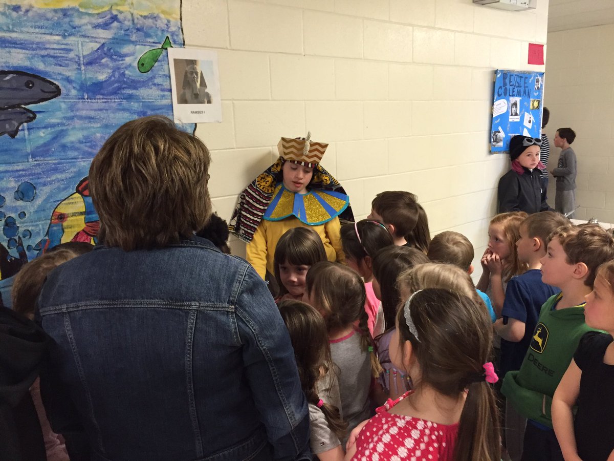 neattt3's tweet photo. #hpcs4 more pics from the HPCS wax museum. Great job! https://t.co/r7qhdq0jlI