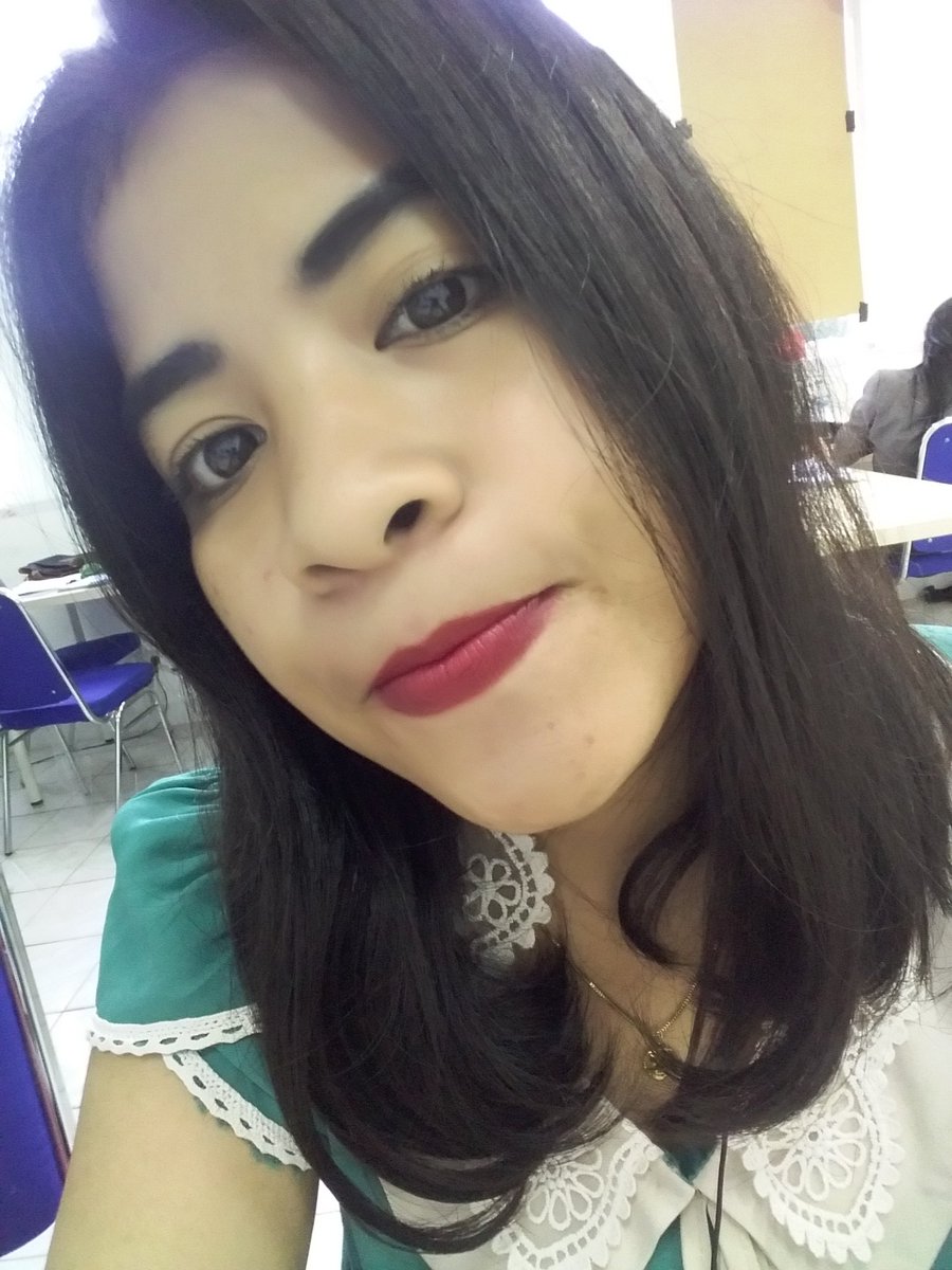 Renny_Slavina (@olnisyahputri) on Twitter photo 