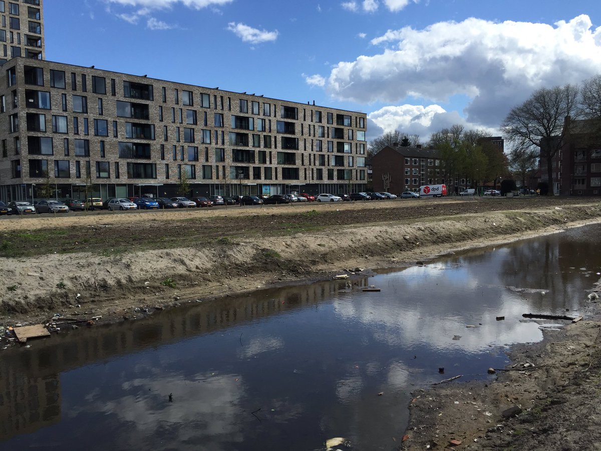 NolHeuvel's tweet photo. De akkers liggen er strak bij. Wie helpt donderdag tussen 16:00u en 19:00u onze bloementuin in te zaaien? https://t.co/deN6Q5BZZi