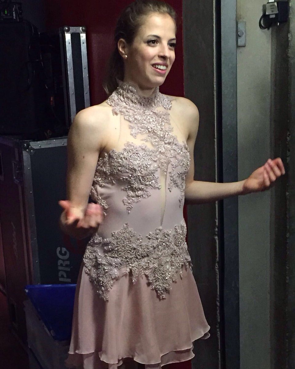 CAROLINA KOSTNER CgupxrmXEAESWOz