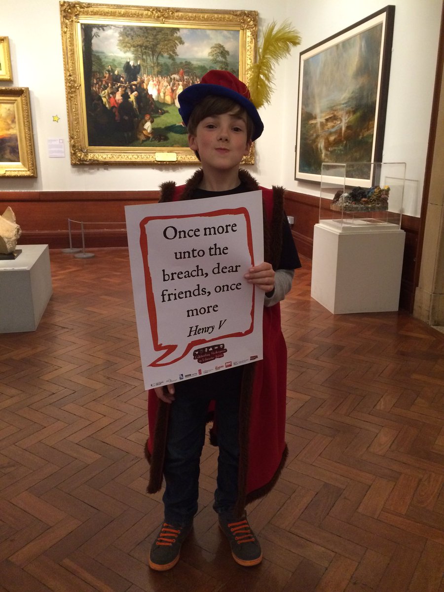 BoltonLMS's tweet image. Lenoni, Deven and a few lucky fellows taking selfies with Shakespeare quotes.BltnImaginators #Shakespeare16