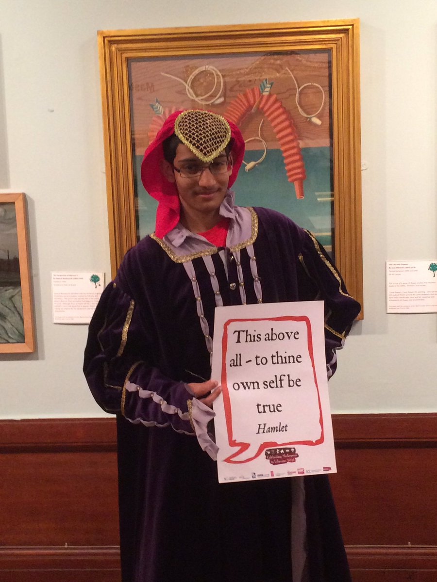 BoltonLMS's tweet image. Lenoni, Deven and a few lucky fellows taking selfies with Shakespeare quotes.BltnImaginators #Shakespeare16