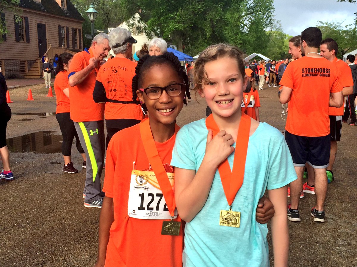 LLES_WJCC's tweet photo. Proud of our #PengWinners - Run the Dog 5k https://t.co/JYfMS0cBRY