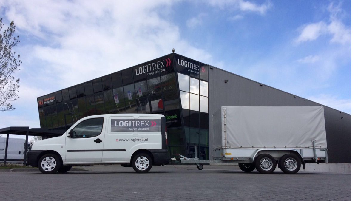 <a href="/LogitrexCargo/">Logitrex</a> #bedankt voor het beschikbaar stelen van jullie bus met aanhanger! #krachtvan gewoonsamendoen