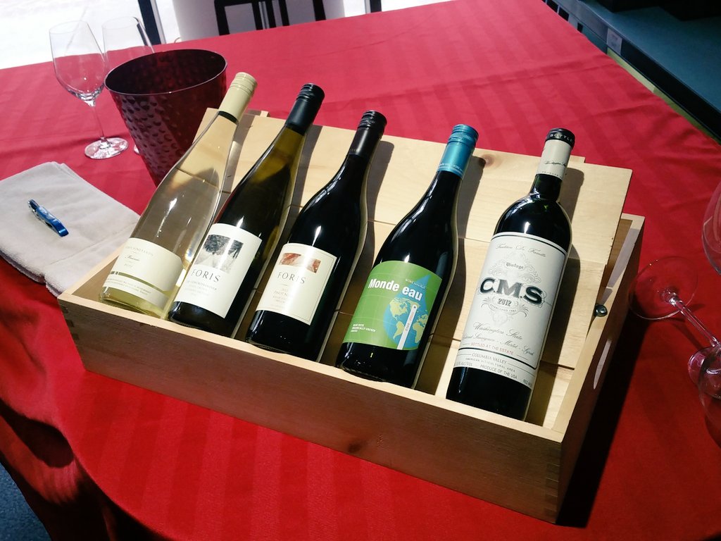 Tonight's "Tour of France a la PNW" lineup from <a href="/pnwrager/">PNW Negociants</a> 🍷🍷 

#yycwine #yyc #calgary #wine #yycwine