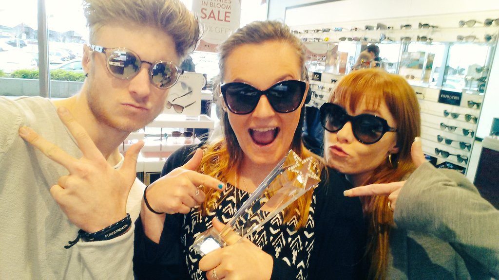 EtainCommane's tweet photo. #sharedwins #TeamAshford #KCI #workhardplayhard2016 π @RosDeans @WarronBarrett @SGHJDunaway https://t.co/XkSbREkXvi