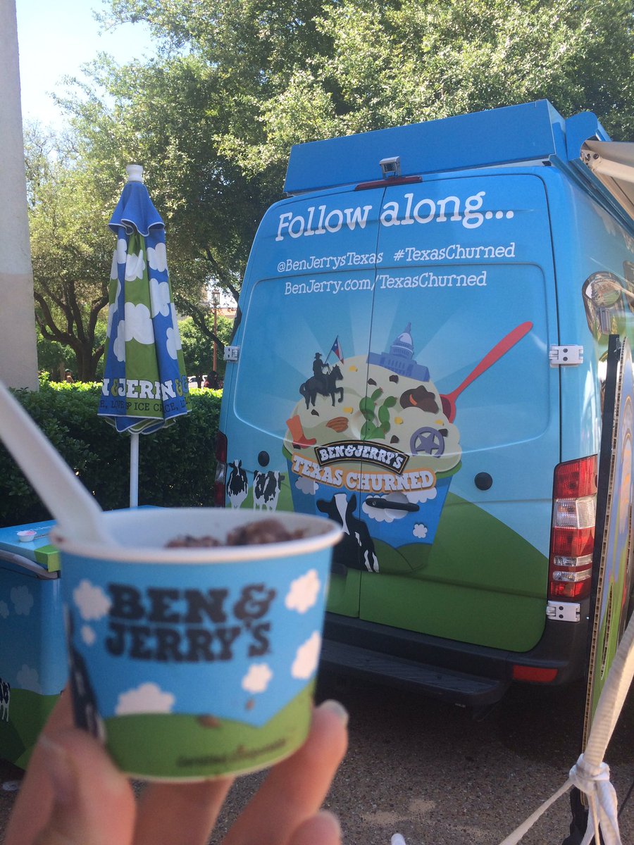 sunport's tweet photo. Don't worry, We got our sample! Yay! #solarvan #texaschurned #EDTx2016 https://t.co/MlvyjwYPhd