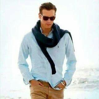 7zm_ksa's tweet photo. أنا عاشق هطلت من السماء
فأصبحت الأرض جنة
أزهر الربيع
ونبعت المياه
إذا همست
تساقطت
الحلوى
أنا عاشق
من زهر الليمون https://t.co/m5YNk5PzHm