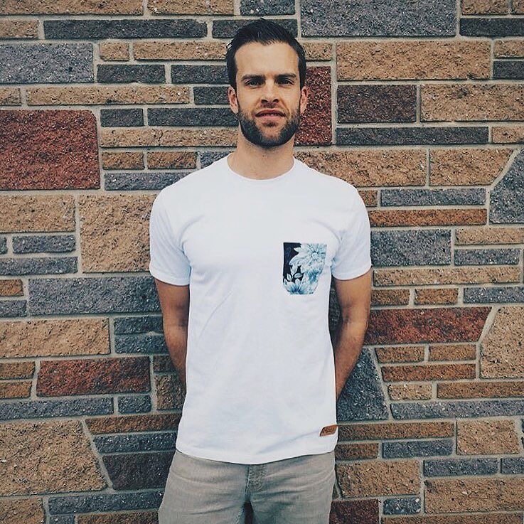6streets's tweet photo. Shout out to @championsofstrength for reppin our pocket tees so well 🙌🏽
__________________… https://t.co/bMihPWCUo2 https://t.co/02QPebsQat