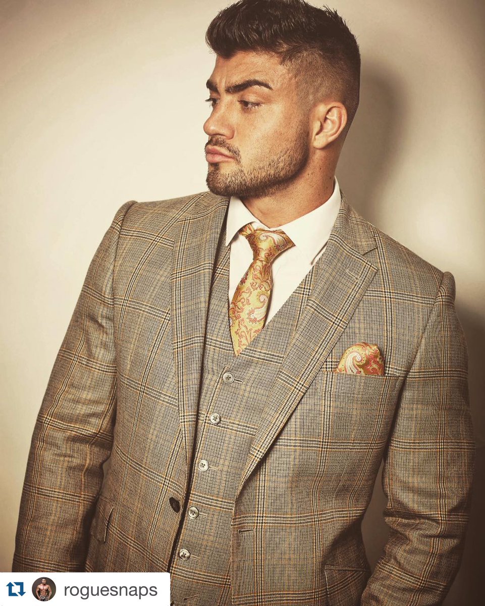 crossandjones89's tweet photo. @Rogan_OConnor in our #Kensington suit #CrossandJones #menswear #bespoke https://t.co/aV0lS3Jqx9