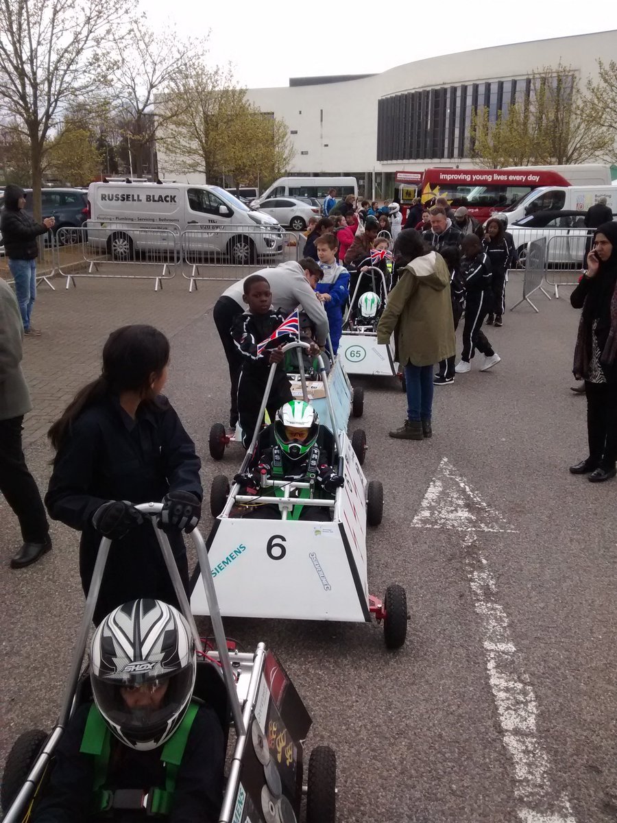 KevinGreenwell1's tweet photo. #greenpowergoblin  Great to see you all in action today. Thanks @Developebp for the volunteering time. https://t.co/JXDPxdgjZf
