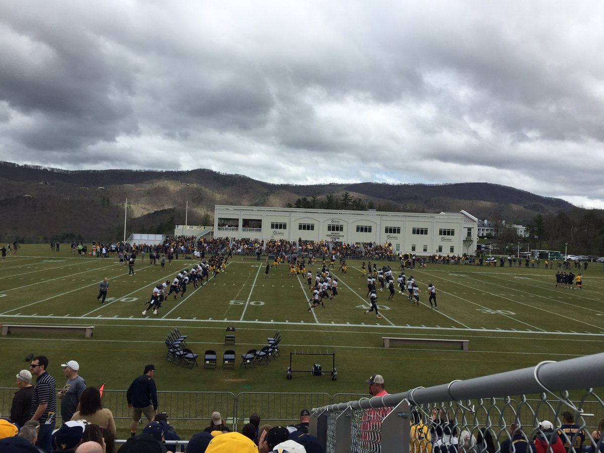 CoachBThomas's tweet image. Great day for football!! #WVU #SpringGame2016