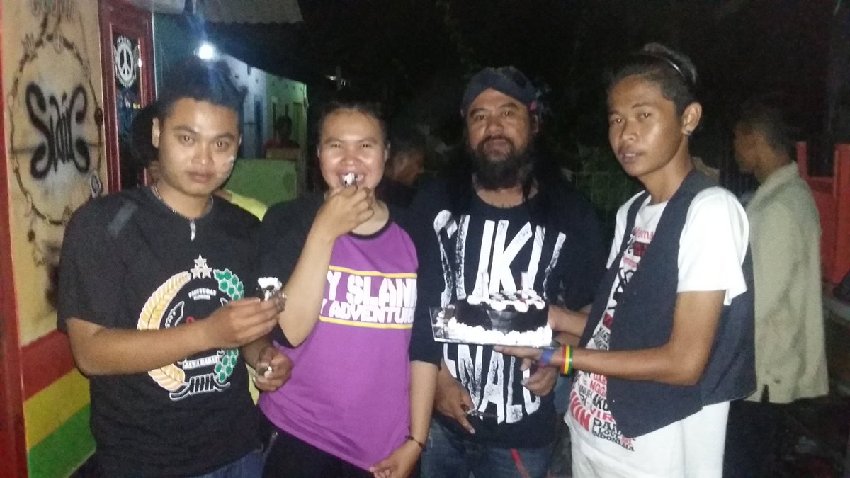 Mimin yg mana ciiiing ? 😄😄