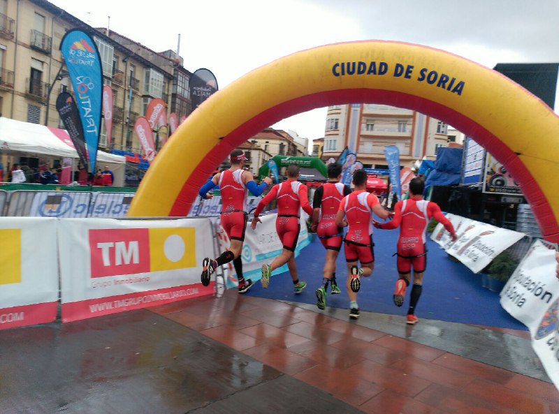 tricomplutum's tweet image. Llegada del equipo de los chicos! Enhorabuena!