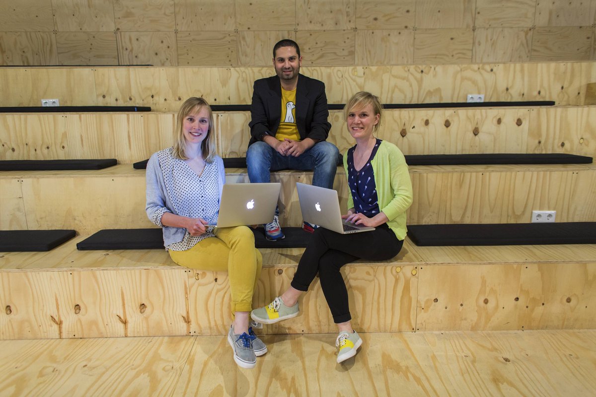 OppasStudent tweet media