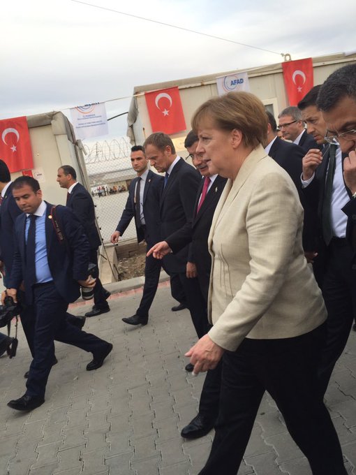 Voir l'image sur Twitter