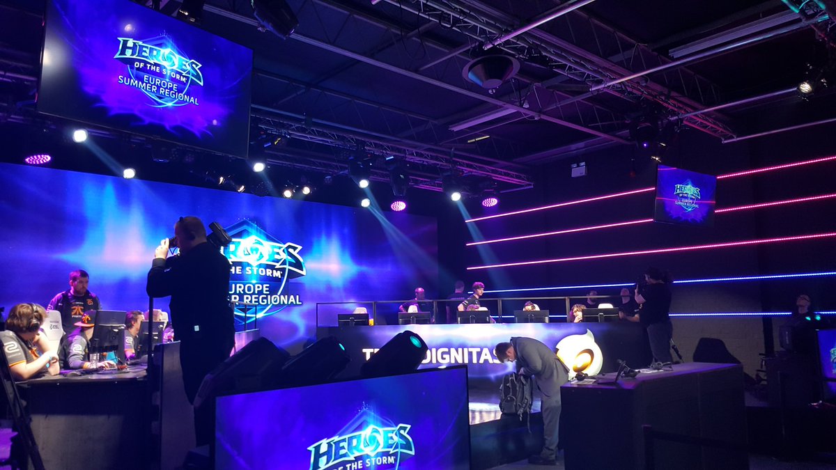 Great to see <a href="/ESL/">ESL</a> Heros of the storm regionals. Amazing rig. @hawthornbiz#eventprofs #gamingpros