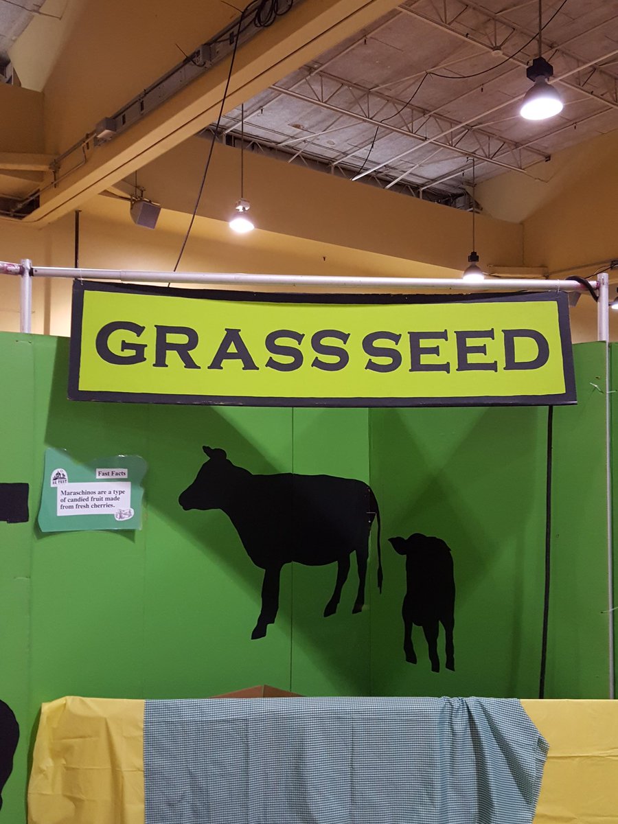 BarenbrugUSA's tweet photo. Come make a grass hat at the Grass Seed Booth at Oregon Ag Fest! @Barusa_James #ORagfest https://t.co/9p5L8ns6cZ