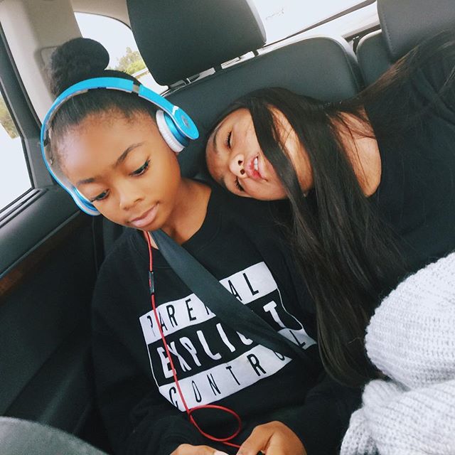 skaiiJacksonn's tweet photo. She fell asleep on me🙄😂 #skaisthelimit https://t.co/E3NFo2r2Vt
