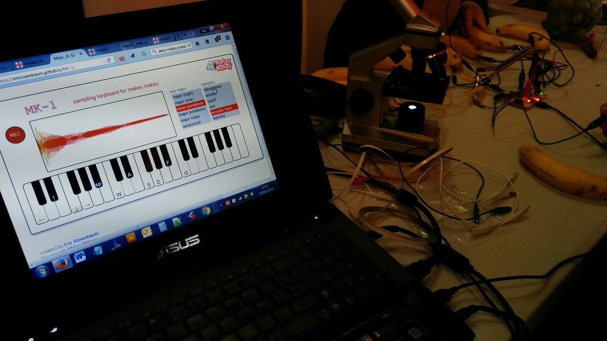 MinScientifique's tweet photo. Faire de la musique avec des bananes , c'est possible ! #Neocast #VideoScience #ScienceNeocast @VideoSciences https://t.co/0ZDyC1elby