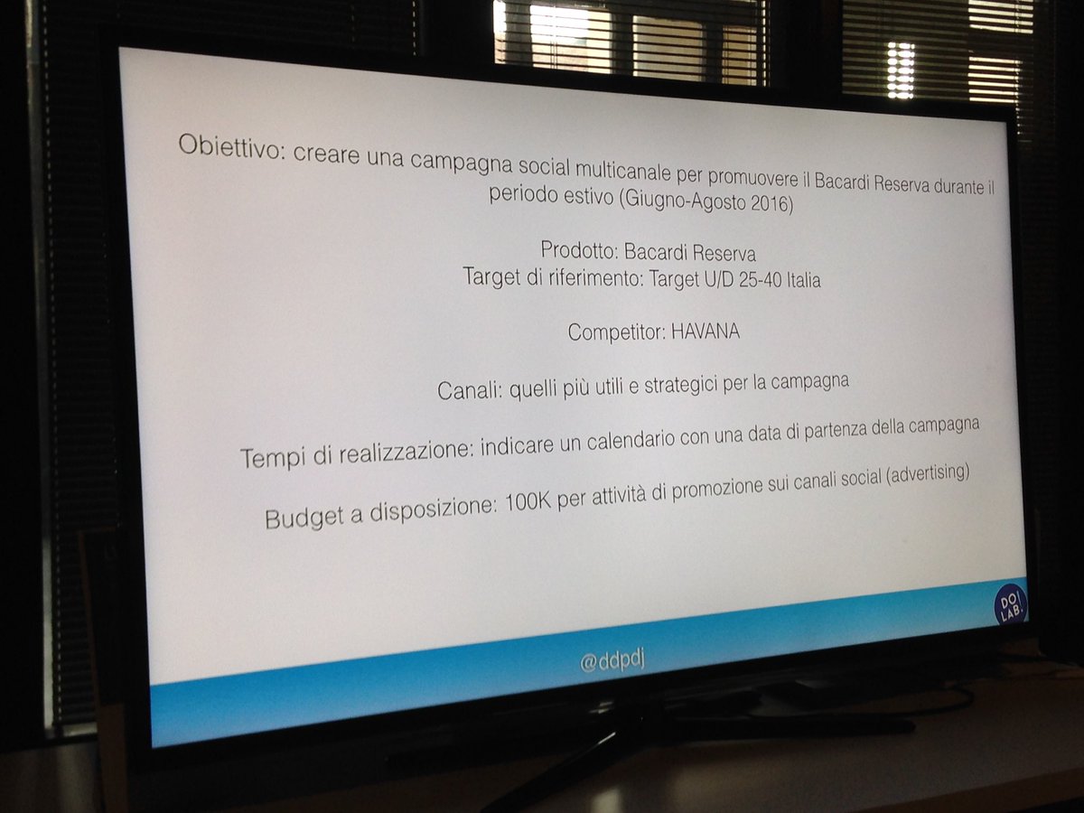 dolabschool's tweet photo. Obiettivo del brief:
1ora di tempo
2 gruppi 
2 mentor di eccezione dal team creativo di @forditalia 
#DoSMSTrategy https://t.co/WQnv6nHD64