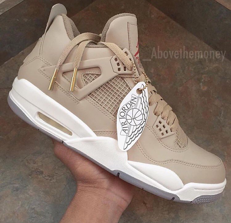 SneakerPics23's tweet photo. Beach Custom 4's😍 https://t.co/iyPqFKX2JB
