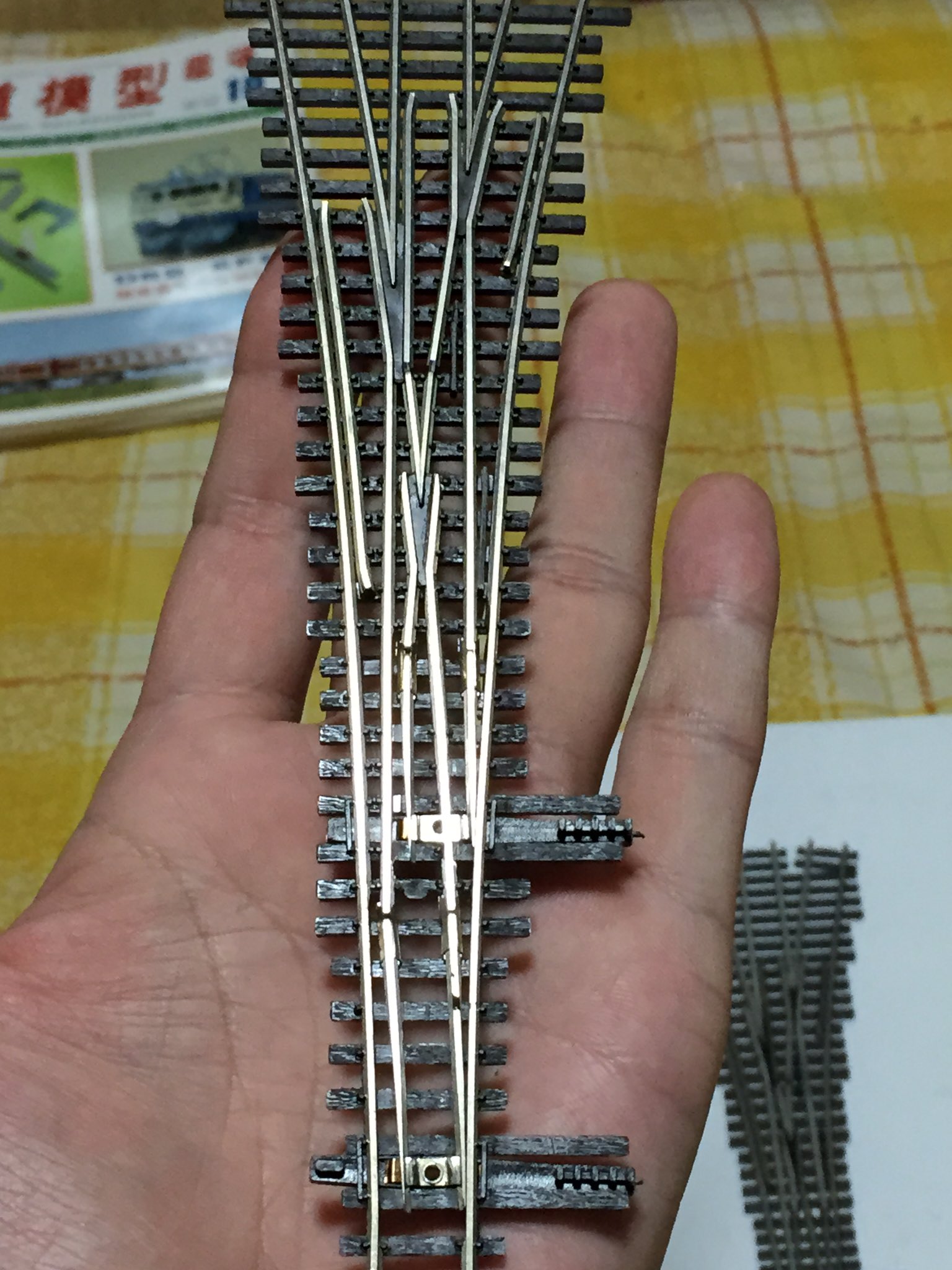 Nゲージ 線路その他 ジオコレ踏切 TCSセンサーをフォトリフレクタに変更する （N