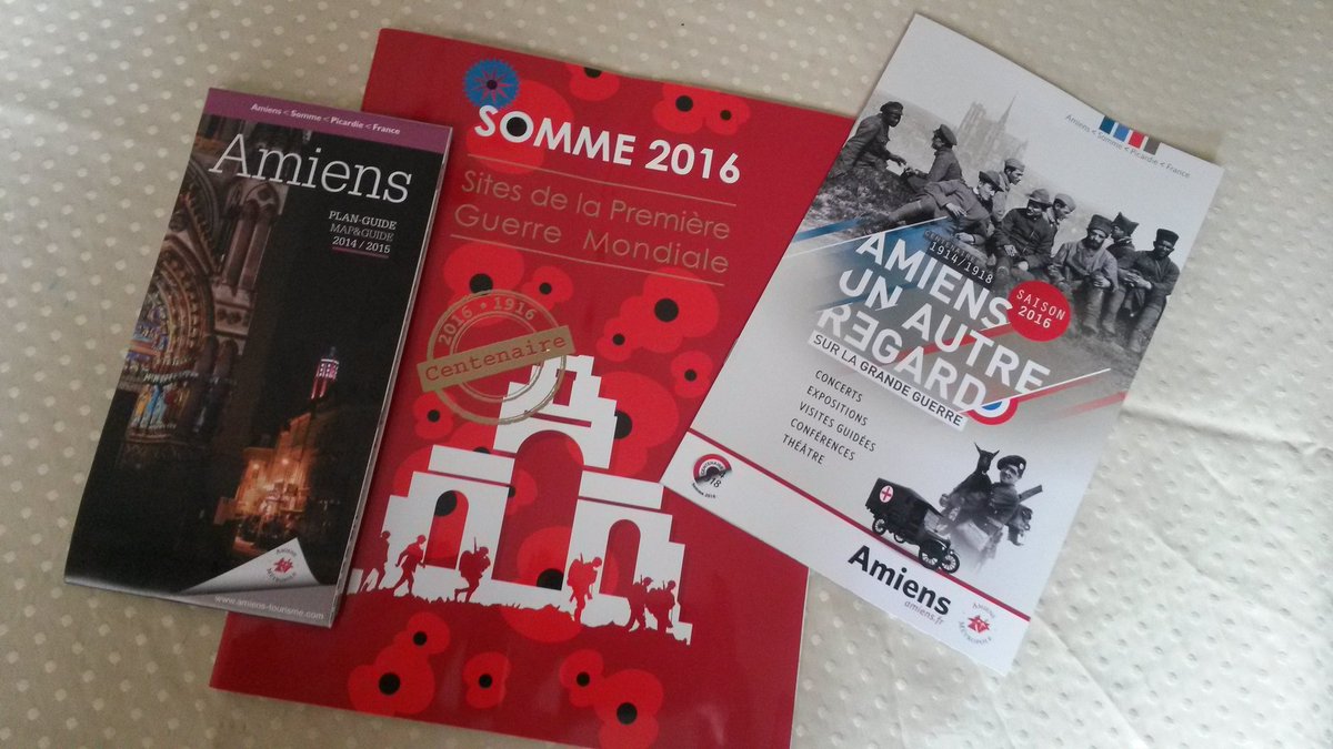 sebhelenelea's tweet photo. Pensé énorme pour nos anciens combattants dans les rues d'Amiens https://t.co/UYB2lQvnfV