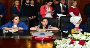 tcmeb's tweet photo. TBMM Başkanı Kahraman, Bakan Avcı ve beraberindeki çocukları kabul etti
https://t.co/alySCkmqT5 https://t.co/BURrZvZq4C