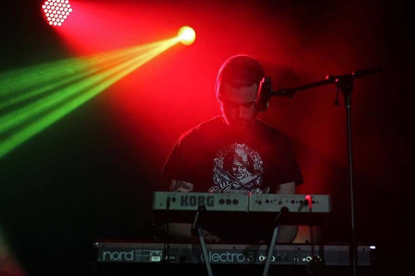 Rainoverband's tweet photo. Matty at #ecmw2016 in #Sydney #NovaScotia (photo by Channing B.) --- #indierock https://t.co/LpGz5FOoRD
