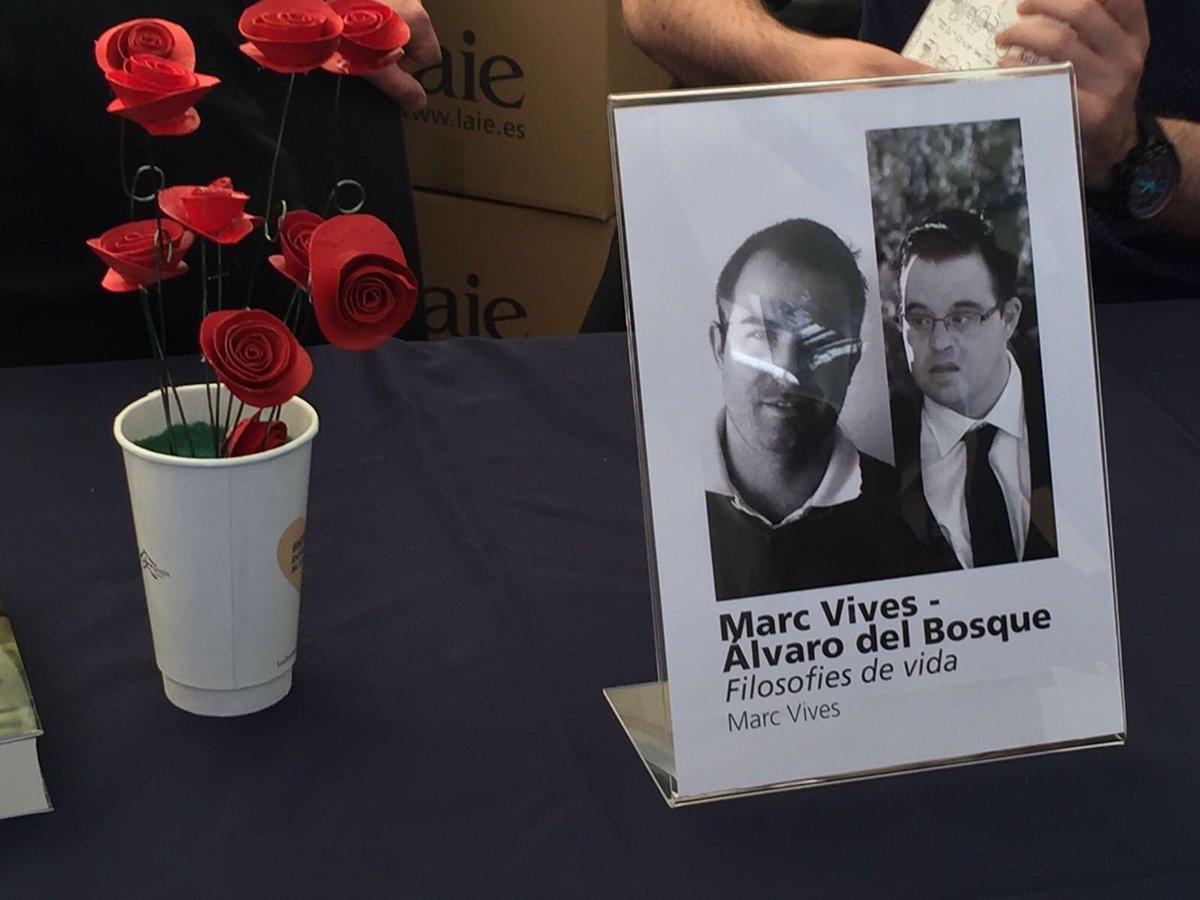 marcvives10's tweet photo. Sant Jordi 2016 :) Álvaro Del Bosque 😁 https://t.co/nVgGHHsWrn