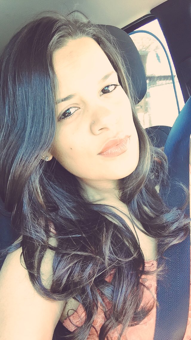 MileneCalacio's tweet photo. 💋 happy saturday https://t.co/vWGf4Yfm1j