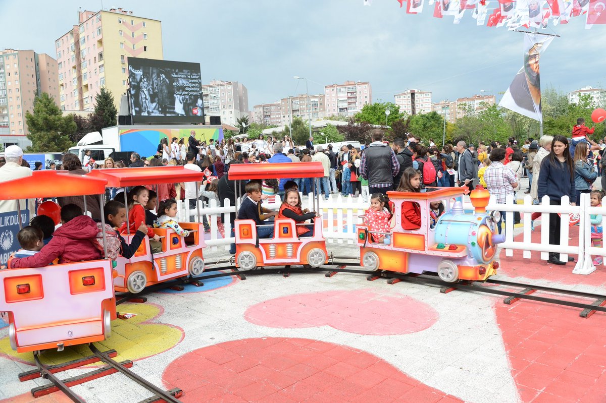 DAİMA ÖZGÜR, DAİMA MUTLU KENTİN ÇOCUKLARI 23 NİSAN’I DOYASIYA KUTLADI
beylikduzu.bel.tr/tr/content/dai…