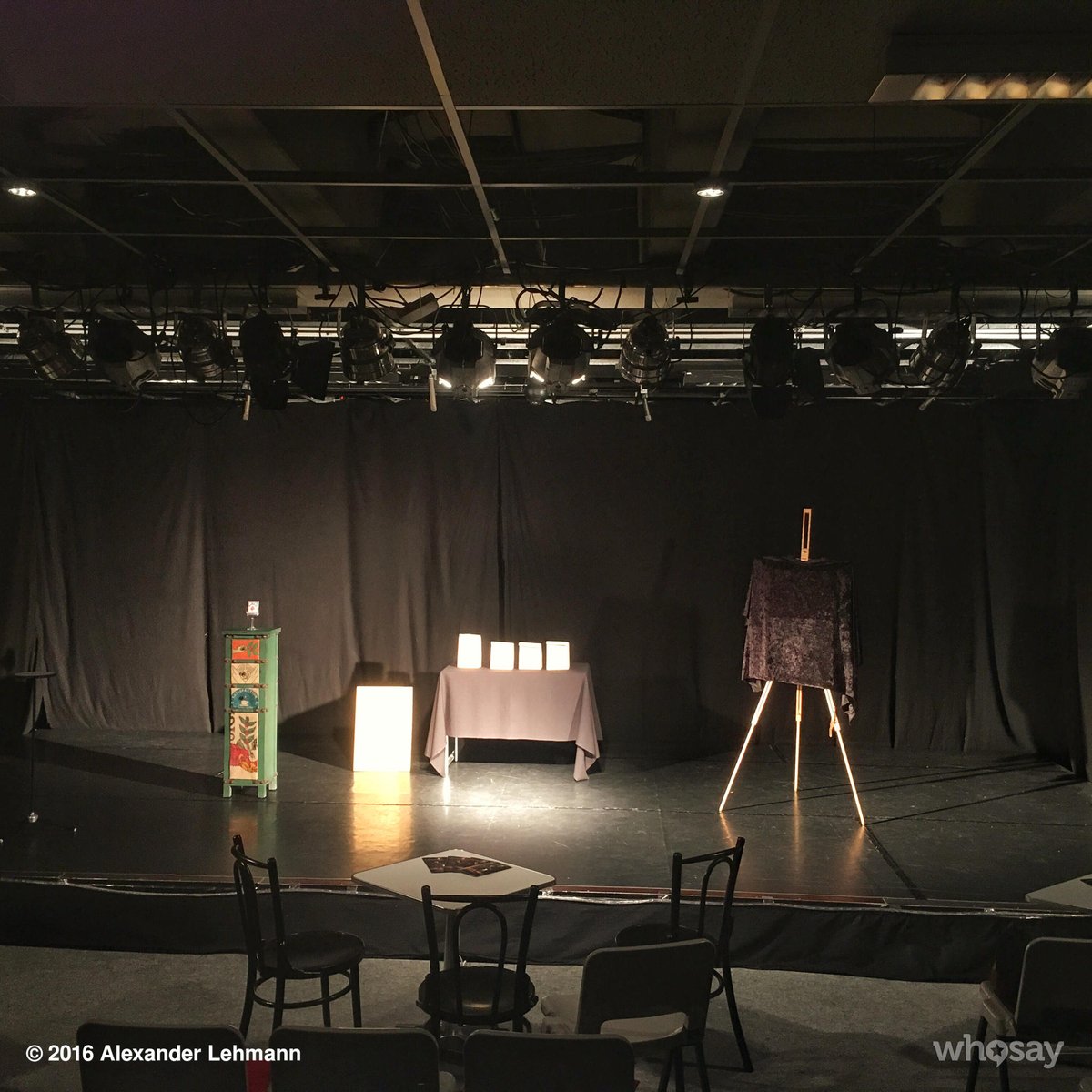 TheAlexLehmann's tweet photo. Die Bühne steht und ich werde langsam nervös :-) Heute Abend: die Premiere meines neuen Solos ...  Magic Rocks! https://t.co/vW3XZx9Nh5