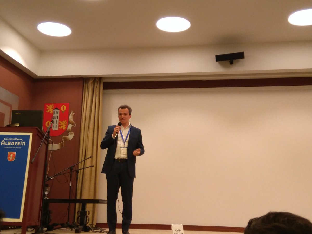 MartinMiraLu's tweet photo. El director del @cmalbayzin cierra las #20jorcom "muchísimas gracias y hasta el año que viene" 👏 https://t.co/hechwieTaR