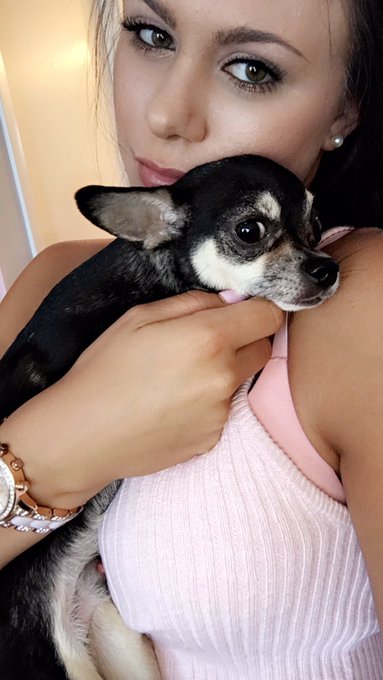 Morning from us 💛 https://t.co/XuO21TqciQ<a href="/tag/houston"class="tags"><span>#houston</span></a><a href="/tag/cle"class="tags"><span>#cle</span></a>