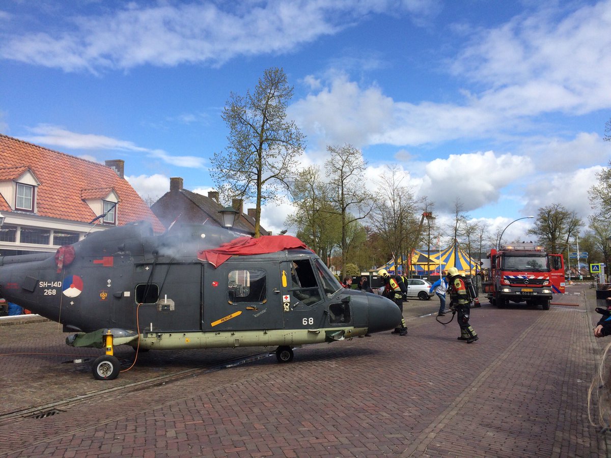 MargaVermue's tweet photo. Brandweerploeg Maarheeze vandaag in actie bij brandweerwedstrijden in #Oirschot Helikoptercrash; drone maakt beelden https://t.co/cRvr5jWkh6
