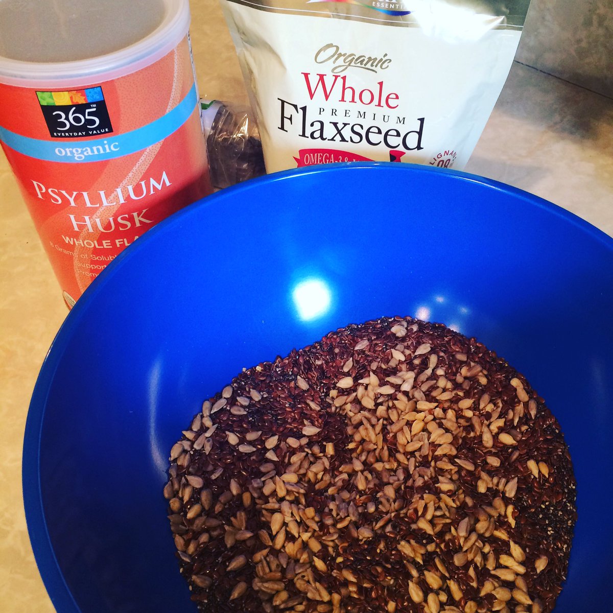MargretVaff's tweet photo. I'm just making bread #gooddigestion #healthyliving #bowelmovement #poopbread https://t.co/mbbIhOwh09