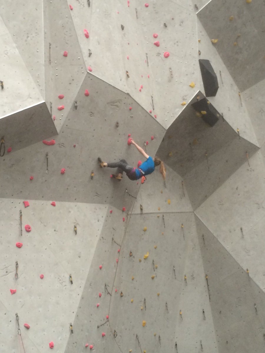 London_S_climb's tweet photo. Top for Lucy on her route - a techy slap - made it look easy!! @spiderclimbing #ycsfinal https://t.co/czVyF9uqz1