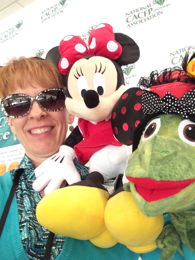 MsMaureenlyons's tweet photo. More Magical Moments at #cacfp2016 w LANA @lanaprekprogram exhibits close soon, so stop by to see @LZXpress https://t.co/aUe6O9kOIF