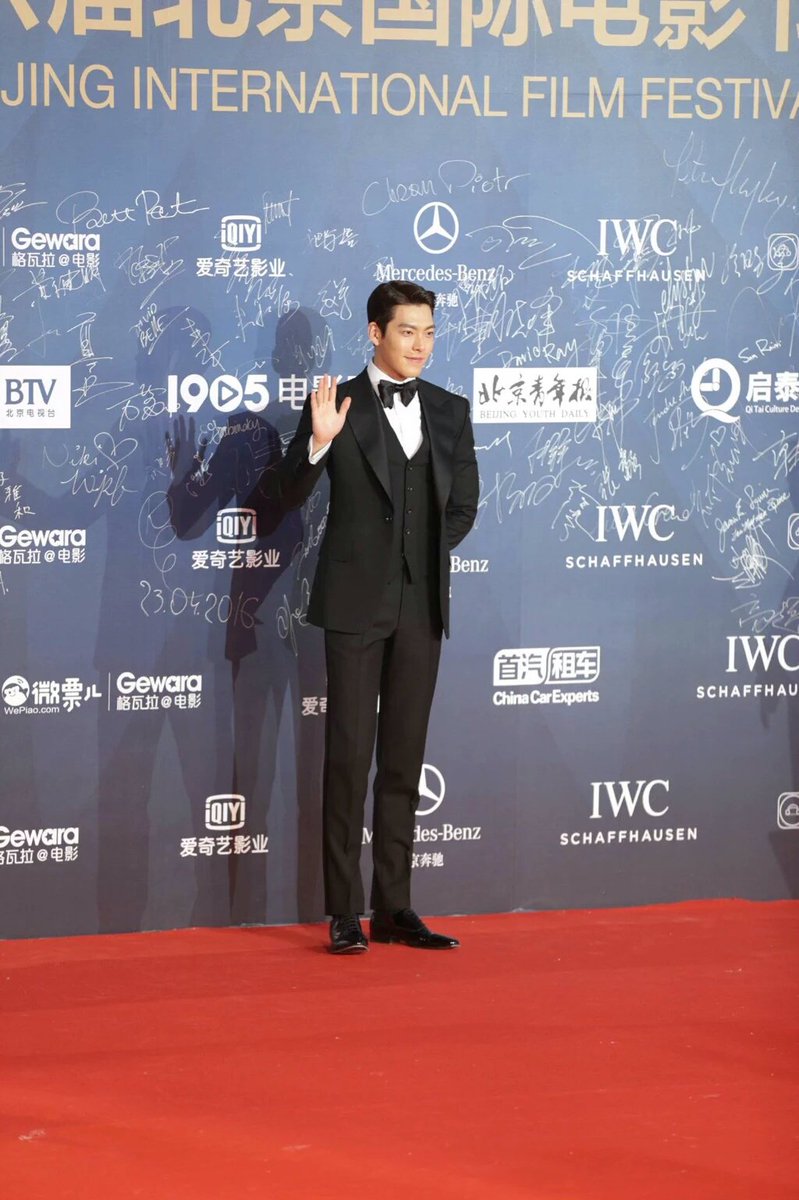 MeanNie_Model's tweet photo. #kimwoobin [ Beijing international film festival ] #koreanactor #actor #koreanmodel #model #redcarpet https://t.co/KdBUN5JhHg
