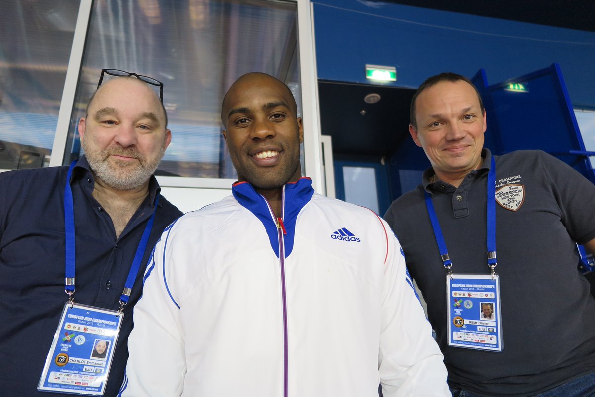 Exclu <a href="/lespritdujudo/">L'Esprit du Judo</a> a trouvé son nouveau stagiaire dispo,motivé,bonnes références <a href="/teddyriner/">Teddy Riner</a> #JudoKazan2016