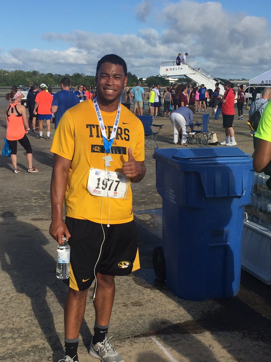 M_White17's tweet photo. Left my ankles, calves and knees on the runway but it was worth it. #TPA5K #runwayfunrun https://t.co/iXjGChpjB8