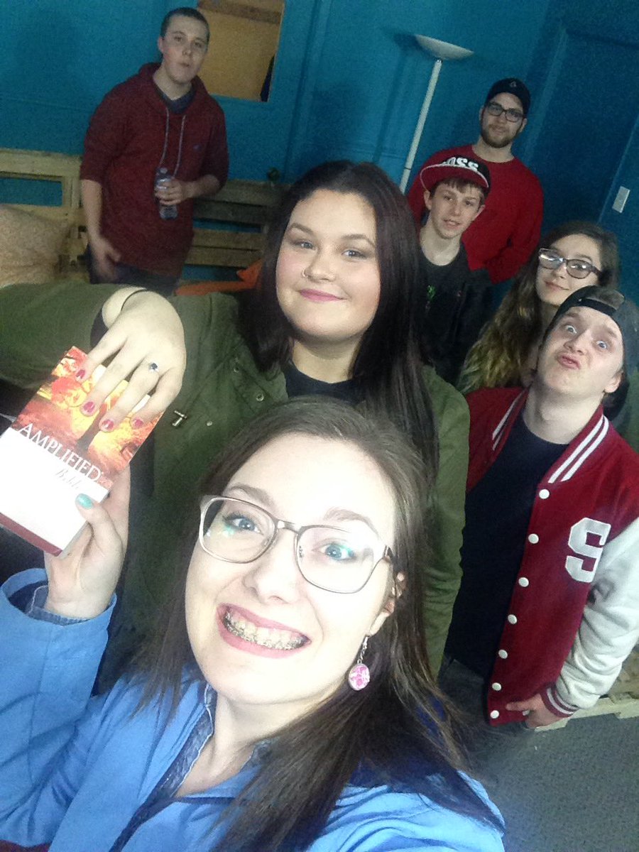 Amanda Diamond tweet media