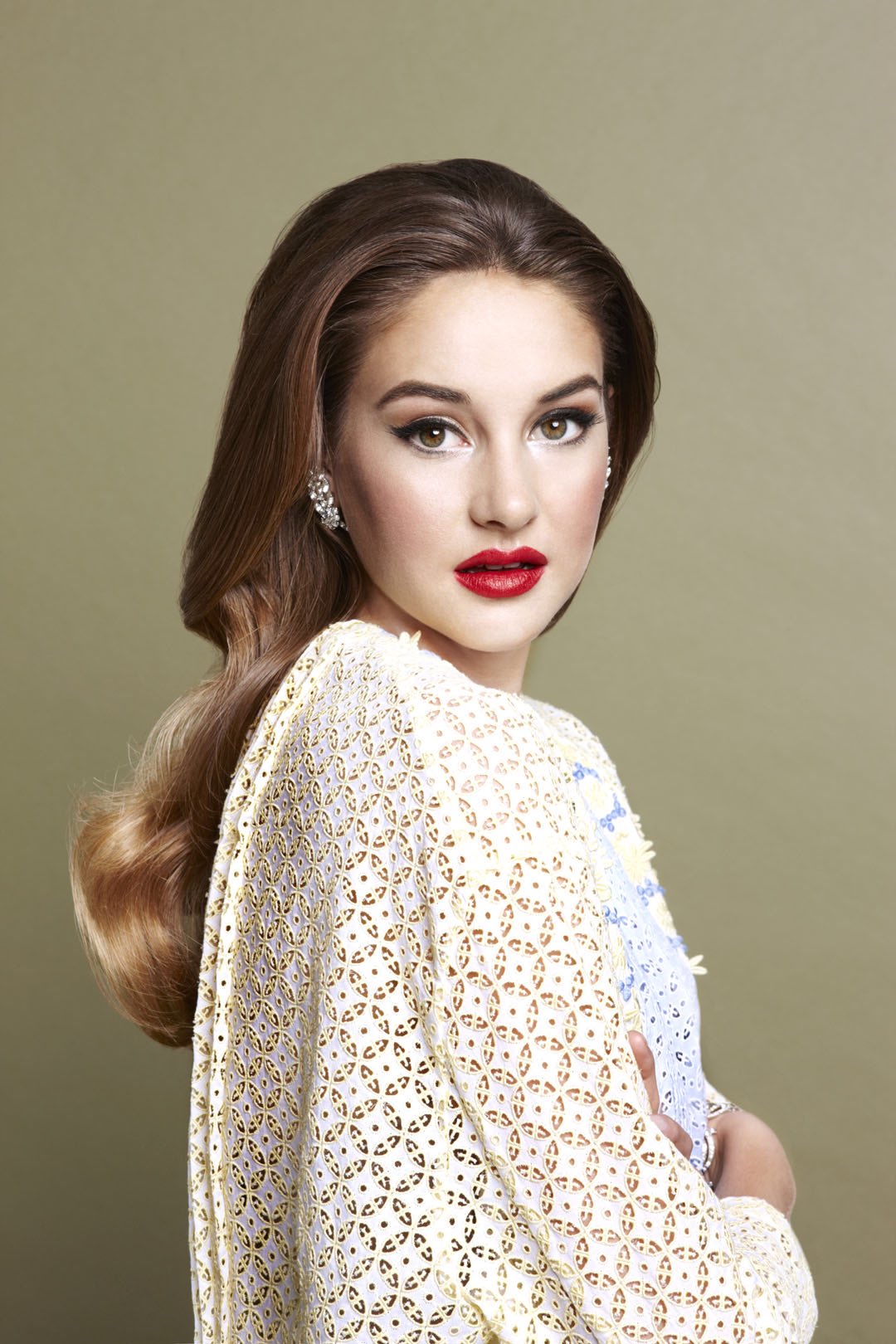 Shailene Woodley on Twitter: "Shai: I don't like wearing too much make