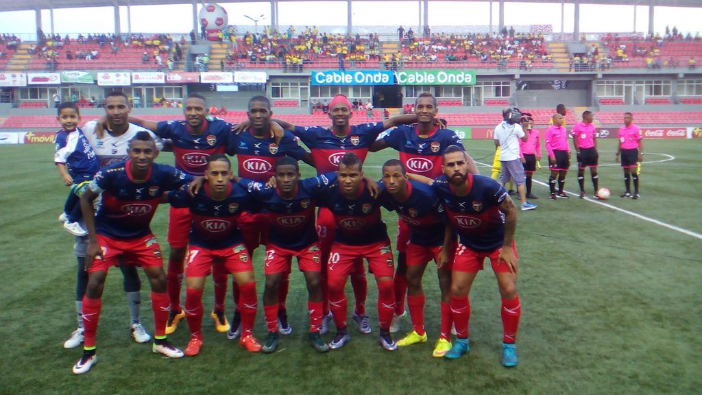 futbolderaiz's tweet photo. Todoooo listo para que arranque el Derby del pueblo @ChorrilloFC vs @cdplazaamador por la #J16LPF @ELMan_Liga https://t.co/9XuZX9eiPa