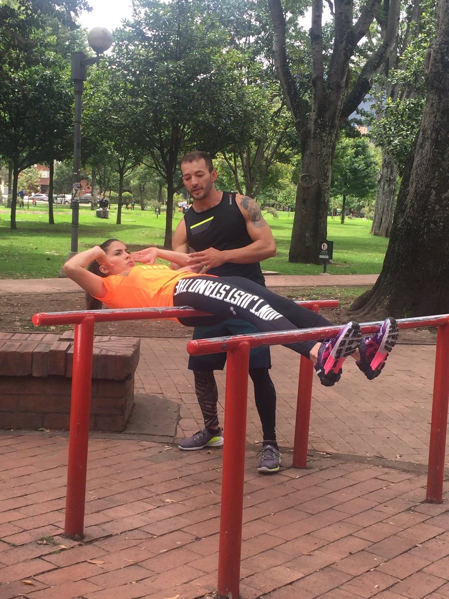 cesarpinzon9's tweet photo. #Tipfit para la revista BOGA con esta súper chica  👍🏻kathe castrillon #gymentodaspartes https://t.co/x9MURXtmXA