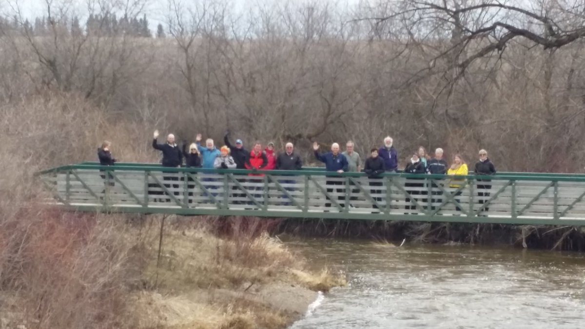 TrailsManitoba's tweet photo. Out for a walk in #Neepawa #springsaturdays! #birdsanctuary https://t.co/W3DJsa1XqC